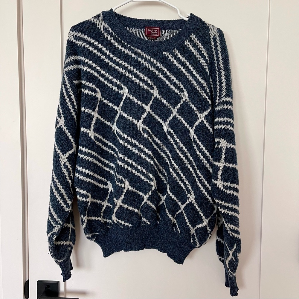 Vintage 90s Blue & White Geometric Knit Sweater – Abstract Pattern, Size M